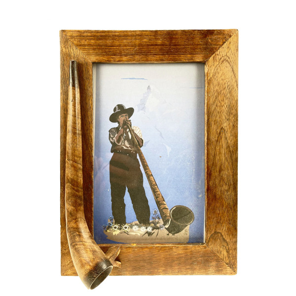 Bilderrahmen mit Alphorn, Holzrahmen Alphornbläser, Cors des Alpes, 29x20cm, Les Sculpteurs du lac