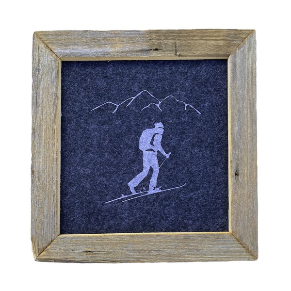 Altholz Filzbild, Tourengeher, im Altholzrahmen, 41cm